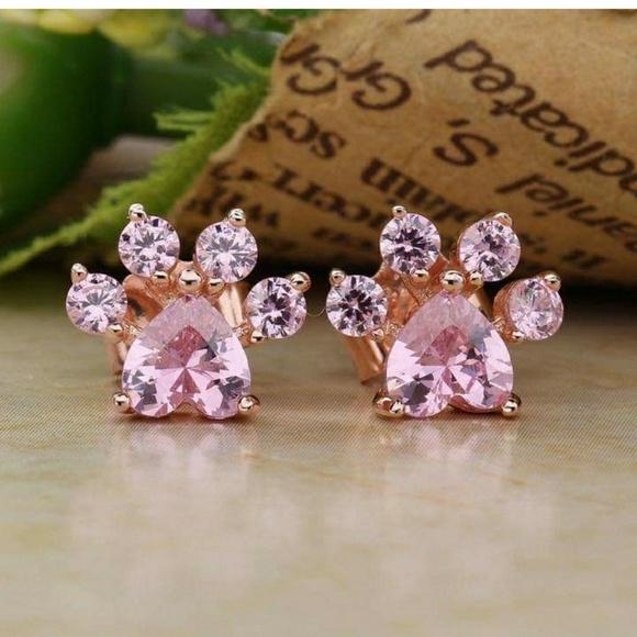 🐾Adorable Puppy Paw Earings🐾🆕 - Picture 3 of 4